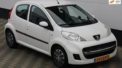 Wit Gebruikt 2010 Peugeot 107 Urban Move Hatchback | € 3.995 (Eerlijke prijs)