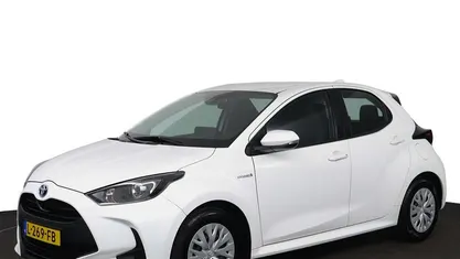 Occasion 2021 Toyota Yaris Hybrid Active Hatchback | € 15.999 (Goede deal)