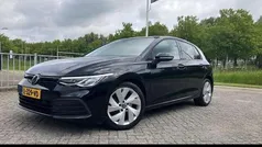 Zwart Gebruikt 2021 VW Golf VIII R-line Hatchback | € 24.995 (Super prijs)