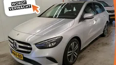 Zilver Gebruikt 2021 Mercedes B180 Business MPV | € 24.890 (Eerlijke prijs)