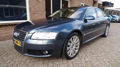 Grijs Occasion 2005 Audi A8 Comfort Sedan | € 9.950 (Goede deal)