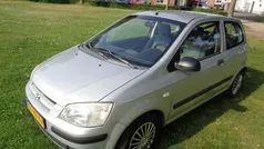 Grijs, metallic lak Gebruikt 2005 Hyundai Getz Hatchback | € 998 (Eerlijke prijs)