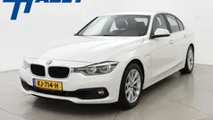 Wit Occasion 2016 BMW 330e Executive Sedan | € 15.950 (Eerlijke prijs)
