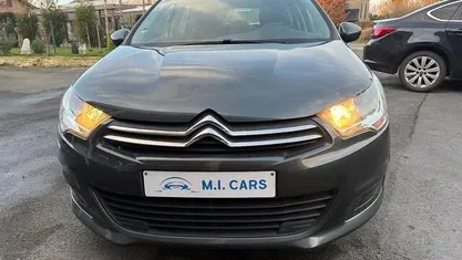 Occasion 2013 Citroën C4 Attraction Hatchback | € 3.950 (Super prijs)