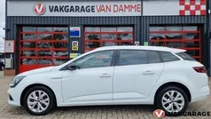 Wit Gebruikt 2019 Renault Mégane GrandTour LIMITED Stationwagen | € 10.950 (Eerlijke prijs)