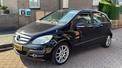 Zwart Gebruikt 2010 Mercedes B200 MPV | € 2.950 (Super prijs)
