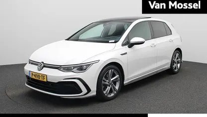 Wit Gebruikt 2022 VW Golf VIII R-line Hatchback | € 24.900 (Eerlijke prijs)