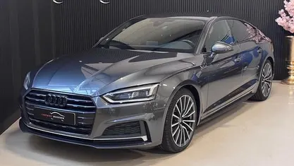 Grijs Occasion 2017 Audi A5 Sportback S-Line Hatchback | € 20.990 (Eerlijke prijs)