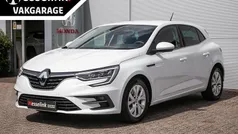 Wit Gebruikt 2021 Renault Mégane Zen Hatchback | € 18.400 (Super prijs)