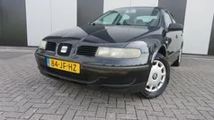 Zwart, metallic lak Gebruikt 2002 Seat Toledo Stella Sedan | € 1.250 (Eerlijke prijs)