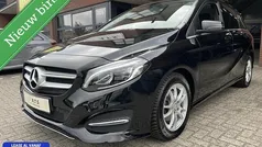 Zwart Gebruikt 2016 Mercedes B180 Edition MPV | € 14.950 (Eerlijke prijs)