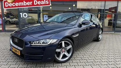 Blauw Gebruikt 2016 Jaguar XE Portfolio Sedan | € 12.750 (Eerlijke prijs)