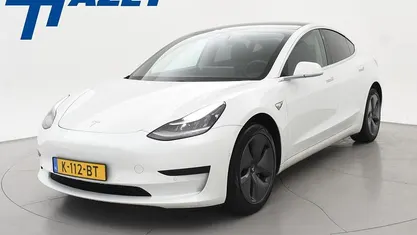 Wit Gebruikt 2020 Tesla Model 3 RWD Sedan | € 18.950 (Eerlijke prijs)