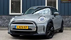 Grijs Gebruikt 2021 Mini Cooper Essential Hatchback | € 17.950 (Eerlijke prijs)