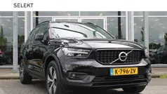 Zwart Gebruikt 2021 Volvo XC40 R-Design SUV | € 28.500 (Eerlijke prijs)