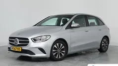 Grijs Gebruikt 2020 Mercedes B180 Business MPV | € 23.095 (Eerlijke prijs)