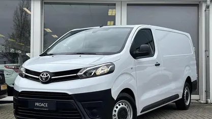 Occasion 2024 Toyota Proace Live MPV | € 30.950 (Goede deal)