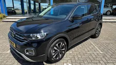 Zwart Gebruikt 2021 VW T-Cross Style SUV | € 24.745 (Eerlijke prijs)