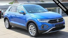 Blauw Gebruikt 2024 VW T-Roc Edition SUV | € 31.950 (Goede deal)