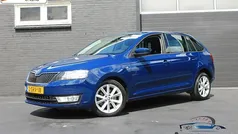 Blauw Gebruikt 2014 Skoda Rapid Hatchback | € 10.790 (Eerlijke prijs)