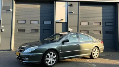 Occasion Peugeot 607 211 PK (155 kW) 2006 Grijs Sedan