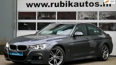 Grijs Gebruikt 2017 BMW 330 Executive Sedan | € 21.950 (Eerlijke prijs)