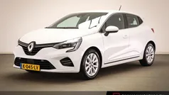 Wit Gebruikt 2021 Renault Clio V Intens Hatchback | € 17.195 (Eerlijke prijs)