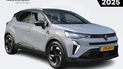 Grijs Occasion 2025 Renault Captur Techno SUV | € 31.295 (Eerlijke prijs)