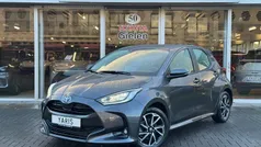 Grijs Gebruikt 2023 Toyota Yaris Hybrid Hatchback | € 23.400 (Eerlijke prijs)