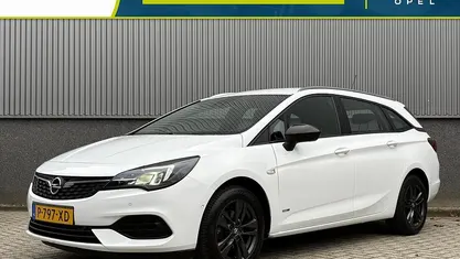 Wit Gebruikt 2022 Opel Astra Design & Tech Stationwagen | € 16.435 (Eerlijke prijs)