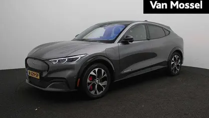 Grijs Occasion 2021 Ford Mustang Mach-E SUV | € 23.445 (Eerlijke prijs)