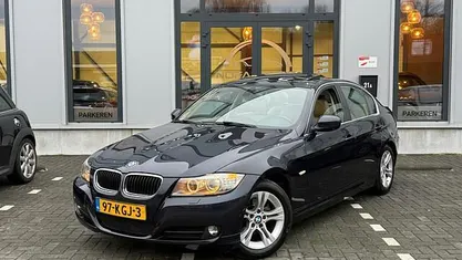 Gebruikt 2009 BMW 320 M Sport Sedan | € 6.999 (Eerlijke prijs)