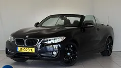 Zwart, metallic lak Gebruikt 2016 BMW 220 Sport Line Cabriolet | € 20.900 (Eerlijke prijs)