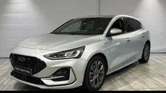 Gebruikt 2023 Ford Focus ST-Line Hatchback | € 21.945 (Eerlijke prijs)