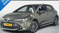 Gebruikt 2020 Toyota Corolla Style Hatchback | € 22.950 (Eerlijke prijs)