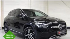 Zwart Gebruikt 2022 Mercedes GLA250 Business SUV | € 36.945 (Goede deal)