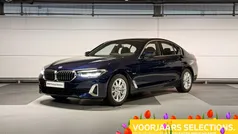 Blauw, metallic lak Gebruikt 2023 BMW 530e Luxury Line Sedan | € 42.900 (Super prijs)