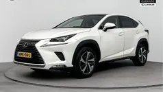 Gebruikt 2020 Lexus NX300h Luxury Line SUV | € 39.995 (Eerlijke prijs)