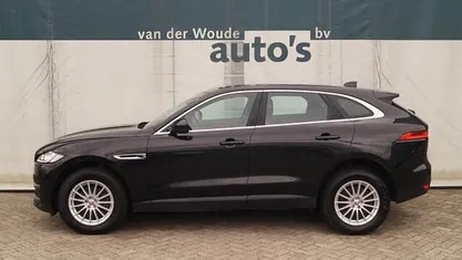 Zwart Gebruikt 2017 Jaguar F-Pace Prestige SUV | € 17.900 (Eerlijke prijs)