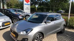 Grijs Gebruikt 2017 Suzuki Swift Hatchback | € 12.950 (Eerlijke prijs)
