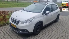 Wit, metallic lak Gebruikt 2015 Peugeot 2008 Style SUV | € 6.450 (Eerlijke prijs)
