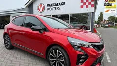 Rood Gebruikt 2024 Renault Clio V Techno Hatchback | € 20.950 (Eerlijke prijs)