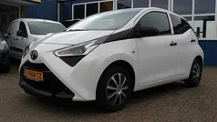 Wit Gebruikt 2021 Toyota Aygo Hatchback | € 8.888 (Eerlijke prijs)