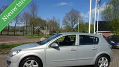 Grijs Gebruikt 2007 Opel Astra Executive Hatchback | € 1.499 (Eerlijke prijs)