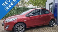 Rood Gebruikt 2013 Mazda 2 Hatchback | € 6.450 (Eerlijke prijs)
