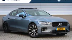 Grijs Gebruikt 2024 Volvo S60 Ultimate Sedan | € 42.545 (Eerlijke prijs)