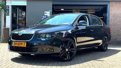 Zwart Gebruikt 2012 Skoda Superb Business Line Hatchback | € 6.950 (Eerlijke prijs)