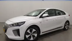 Wit Gebruikt 2017 Hyundai Ioniq Comfort Sedan | € 9.999 (Goede deal)