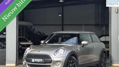 Grijs Gebruikt 2020 Mini ONE Hatchback | € 17.500 (Goede deal)