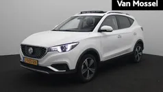 Wit Gebruikt 2020 MG ZS Luxury Sedan | € 14.995 (Eerlijke prijs)